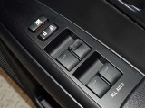 電動格納式ドアミラー・パワーウインドウを装備しています。