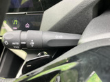 操作しやすい位置に配置されたウインカーレバー。直感的に操作でき、安全な運転をサポートします。