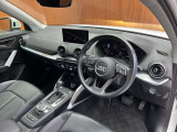 Q2 30 TFSI スポーツ 本革シート 修復歴無し