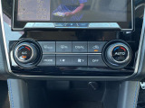 【エアコン】『エアコン装備』の画像になります。暑い夏でも寒い冬でも、車内に快適な空気を届けるので、いつでも快適な車内空間を創り上げます!