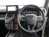 運転席廻りです。