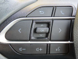 ブルートゥースに接続すれば、スマホに入れている音楽が聞けたり運転中に電話がかかってきてしまった場合もハンドルから電話を取ることができます!