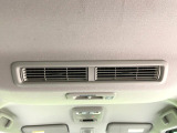 【サーキュレーター】エアコンの風を後部座席まで届けてくれ、広い車内空間でも素早く快適な温度になります♪真夏や真冬に便利な機能です。