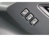 運転席シートはポジションメモリー機能付きです。
