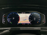 運転中も見やすいメーター内ナビ表示をご確認ください。