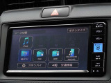 CD・DVD(再生機能)・ブルートゥース等を使用することができます。