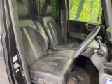 運転席シート廻りは使用感も少なく、良好な状態となっています。丁寧に使われていたことがよくわかりますね。