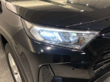 ★LEDヘッドライト★LEDは明るく遠くまで照らす光量で夜間走行の視認性を高めます。長寿命で省電力!見た目もスタイリッシュです。