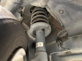 お車を安心してお乗りいただく為には、足回りの定期点検が欠かせません。サービスサポート(有償保証)では無料点検もご提供しており、安心のカーライフをお過ごしいただけるサポート体制が整っています。