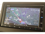 純正メモリーナビ VXM-235Ci 操作性と機能性に優れているナビで、初めての道でも安心・快適なドライブをサポートします!