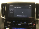 ディスプレイオーディオを装備。スマホとクルマをつなぐことで、これまでのナビに加えて、いろんなサービスが楽しめます。