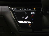 エアコンも装備されています。車内の温度を調整して、より快適にお過ごしいただけます。