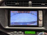バックモニター(リバース連動)で、後方を確認しながら安心して駐車することができます。運転初心者も熟練者も必須の機能ですよ!