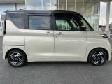 ドアバイザー付の車両です