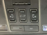 運転席天井部のサテライトスイッチです。