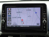 【ナビ】メモリーナビ(MM321D-L)付きです。目的地を設定すれば初めての場所でも簡単に行くことができます。もちろん音楽だって聴けちゃいます♪