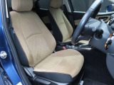 運転席のドアを開け、乗り込む際のイメージです。