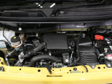 【エンジンルーム】Hondaならではの走り、i-VTECエンジン!街中や坂道での加速や高速道路での力強さが特徴です♪