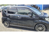 当店では、車両をご覧いただくために、事前の来店予約をおすすめしております。タイミングによっては他のお客様と商談中だったり、車両が一時移動している場合があるためです。