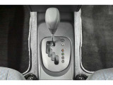 発進時やシフトチェンジ時もストレスなく運転を楽しめます♪