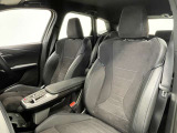 長時間の運転でも疲れにくく、オーナー様の事だけを考えて作成したBMWならではのとっておきのシートです。
