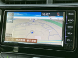 見やすい地図表示で、目的地まで安心。渋滞情報もリアルタイムで確認でき、最適なルートを提案してくれます。