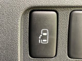 【パワースライドドア】スマートキーや運転席のスイッチでスライドドアの開閉が可能♪電動だから力を入れてドアを開ける必要が無く、小さいお子様でも、重い荷物を持っている時もラクに開け閉めできます♪