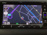 ナビゲーションはフルセグTV、インターナビ対応のGathers純正メモリーナビを搭載しています。Bluetoothオーディオ機能がありますので、スマートフォンなどの音楽も再生できます。
