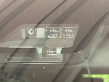 【トヨタセーフティセンス】走行中に前方の車両等を認識し、衝突しそうな時は警報とブレーキで衝突回避と被害軽減をアシスト。より安全にドライブをお楽しみいただけます。
