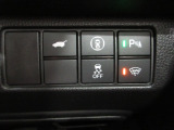 パーキングセンサーを装備しています。全車、弊社専門スタッフによる内外装クリーニングを実施しております。綺麗な状態でご納車いたします。