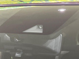 【インテリジェントエマージェンシーブレーキ】フロントカメラで前方の車両や歩行者を検知。衝突しそうな時は衝突被害軽減ブレーキが作動、衝突回避をサポート。より安全にドライブをお楽しみいただけます。