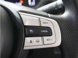 ◆アダプティブクルーズコントロール◆予め設定した車速内でクルマが自動的に加減速。前走車との適切な車間距離を維持しながら追従走行します。【LKAS】車線維持支援システムでステアリング操作を支援。