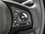 ◆アダプティブクルーズコントロール◆予め設定した車速内でクルマが自動的に加減速。前走車との適切な車間距離を維持しながら追従走行します。【LKAS】車線維持支援システムでステアリング操作を支援。