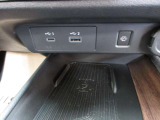 充電コネクターの接続部分です!