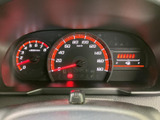 視認性の高いメーター類で、運転に必要な情報を的確に把握できます。明るくクリアな表示で、夜間走行も安心。運転に集中できる環境です。