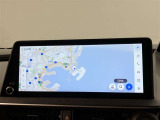 いまや必須装備「ナビゲーション」搭載!知らない場所にスイスイッとドライブ。もう、これなしではハンドルを握れませんね!でも運転中の操作は危険ですのでご注意ですね☆