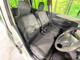運転席シート廻りは使用感も少なく、良好な状態となっています。丁寧に使われていたことがよくわかりますね。
