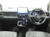 「中古車ハイブリッド保証」付き。ハイブリッド機構を無償で保証します。保証期間は、初度登録年月から10年目まで、またはロングラン保証が終わってから3年間。ただし累計走行距離が20万km以内です。