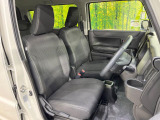 運転席シート廻りは使用感も少なく、良好な状態となっています。前オーナー様が丁寧に使っていたことがよくわかりますね。