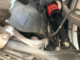 お車を安心してお乗りいただく為には、足回りの定期点検が欠かせません。サービスサポート(有償保証)では無料点検もご提供しており、安心のカーライフをお過ごしいただけるサポート体制が整っています。