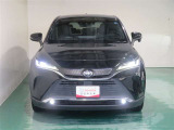 明度の高いLEDヘッドライトで、夜間の運転も安心です。