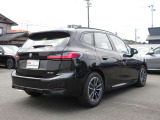 BMW・MINI認定中古車には2年間または1年間の無料保証を付帯。ご購入後も安心して、BMW・MINIならではの走りをお楽しみいただけます。