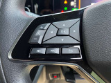 ステアリングスイッチ付きのハンドル!運転に支障をきたすことなくナビ操作が可能です!!