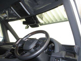 見通しのよいすっきりとした視界で、誰でも運転しやすいです。運転のしやすさは疲れにくさにも繋がりますよ♪