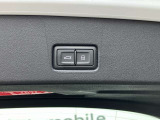 オートマチックテールゲート装備 ボタン一つでリアゲートの開閉が可能です。
