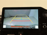 『バックモニター』を装備!駐車の際の、サポートツールとしてとっても便利!駐車が苦手な人、バックに自信がない人、だけでなく、皆さんに便利!でも、それだけに頼るのは危ないですね。