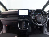 見通しのよいすっきりとした視界で、誰でも運転しやすいです。運転のしやすさは疲れにくさにも繋がりますよ♪