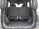 3列目を跳ね上げれば、広大な荷室が出現します!引っ越し時の家具または趣味の自転車などをお店で買ってそのまま持って帰れますよ!