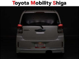 リヤのコンビネーションランプは後続車からも確認しやすいデザインです。