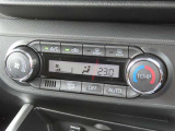 オートエアコンで車内はいつでも快適です♪